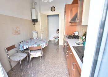Three-room apartment Via Andrea del Castagno, Pioltello - photo 5