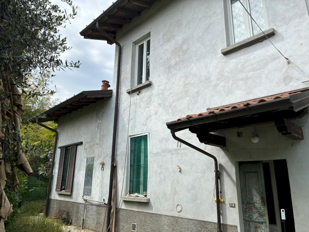 Independent house Via B. Croce, Corbetta - photo 1