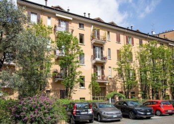 Three-room apartment Via Giorgio Enrico Falck, Sesto San Giovanni - photo 2