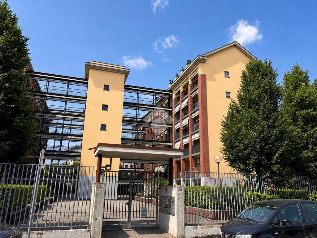 Trilocale Via Alessandro Volta, Rho - foto 1