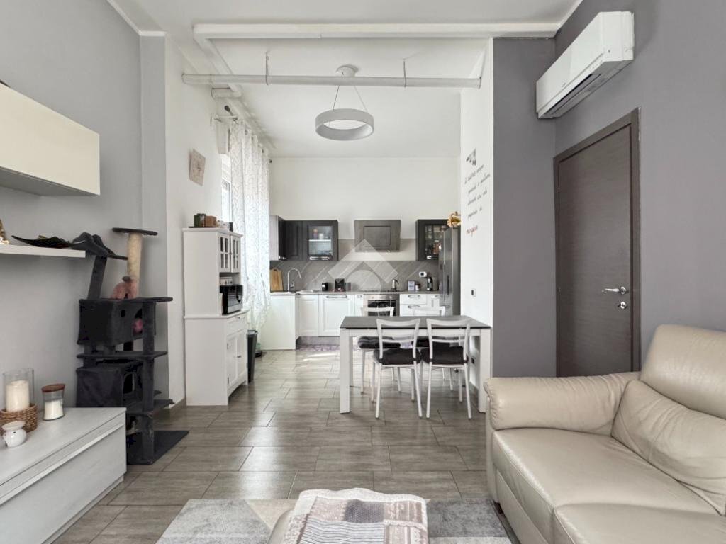 Three-room apartment Via Alessandro Manzoni, Gessate - photo 3