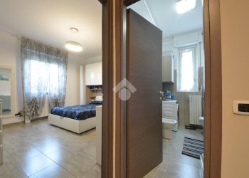 Three-room apartment Via Alessandro Manzoni, Gessate - photo 12