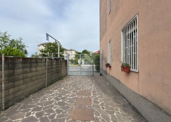 Three-room apartment Via Alessandro Manzoni, Gessate - photo 27