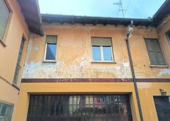 Three-room apartment Via Dante Alighieri, Robecco sul Naviglio - photo 4