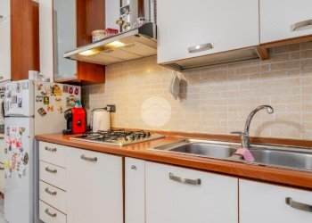 Two-room apartment Via della Repubblica, Cesano Boscone - photo 6