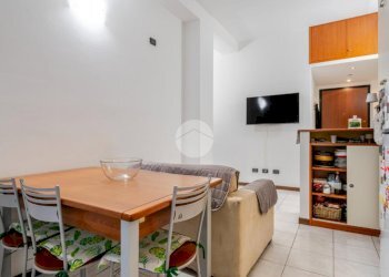 Two-room apartment Via della Repubblica, Cesano Boscone - photo 8
