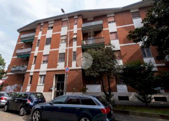 Two-room apartment Via Vittorio Veneto, Cesano Boscone - photo 1