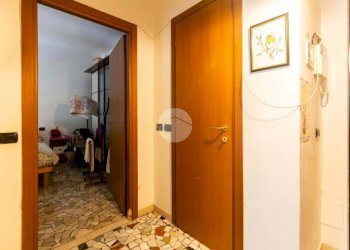 Two-room apartment Via Vittorio Veneto, Cesano Boscone - photo 12