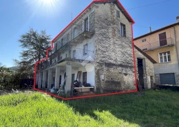 Semi-detached house Piazza Savona, Monastero Bormida - photo 1