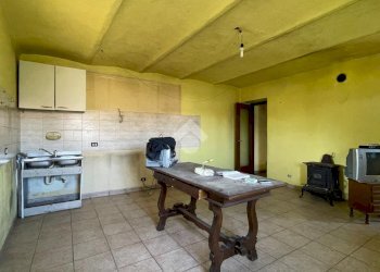 Semi-detached house Piazza Savona, Monastero Bormida - photo 8