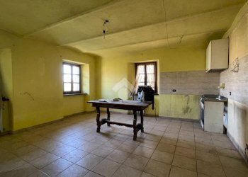 Semi-detached house Piazza Savona, Monastero Bormida - photo 9