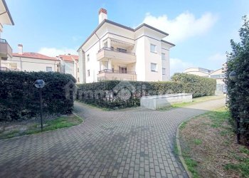 Three-room apartment Via Gandhi, Vittuone - photo 1