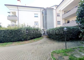 Three-room apartment Via Gandhi, Vittuone - photo 18