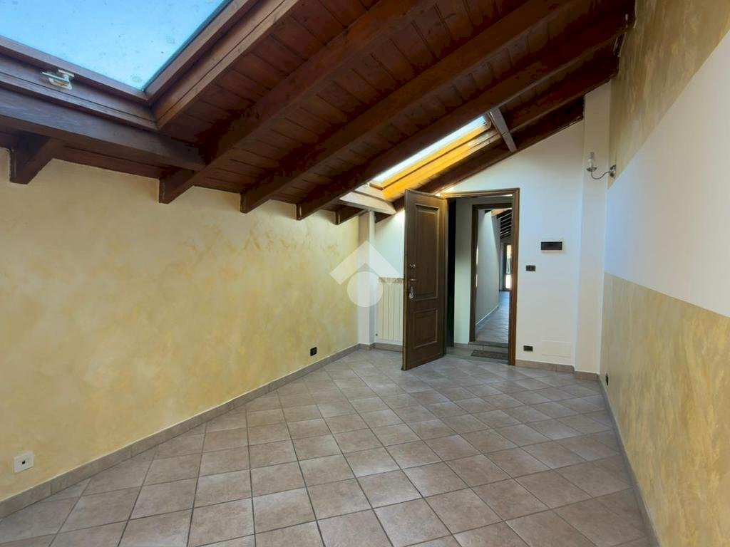 Three-room apartment Via mazzini, Crescentino - photo 2