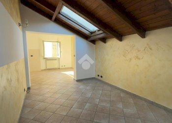 Three-room apartment Via mazzini, Crescentino - photo 1
