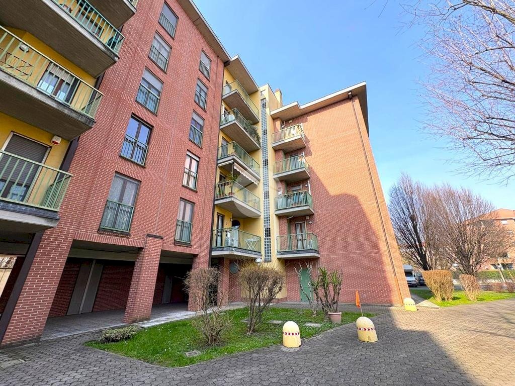 Three-room apartment Via Giuseppe Di Vittorio, Settimo Milanese - photo 2