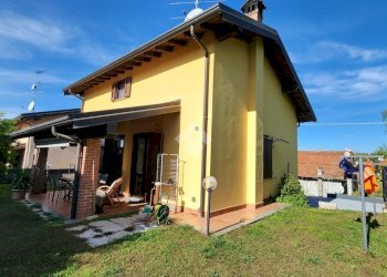 Villa Via schiappina, Divignano - foto 1
