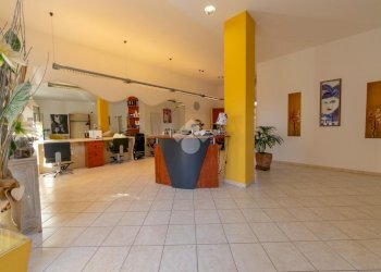 Shop Via Antonio Olearo, Casale Monferrato - photo 1