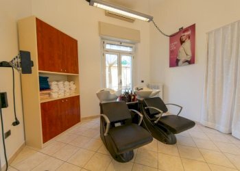 Shop Via Antonio Olearo, Casale Monferrato - photo 5