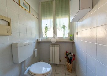 Shop Via Antonio Olearo, Casale Monferrato - photo 11