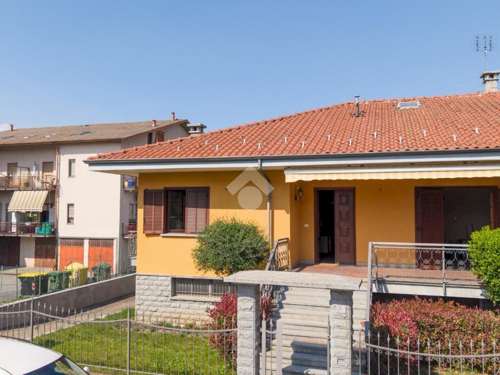 Portion of a house Via S. Giovanni Bosco, Busca - photo 3