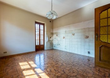 Portion of a house Via S. Giovanni Bosco, Busca - photo 8