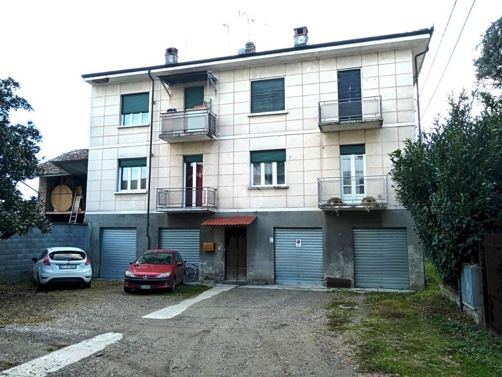 Three-room apartment Piazza clemente corte, Vigone - photo 1