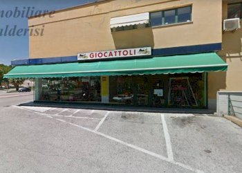 Foto 5 - Commercial Premises Via Dante Alighieri
 
1, Grottammare - photo 5