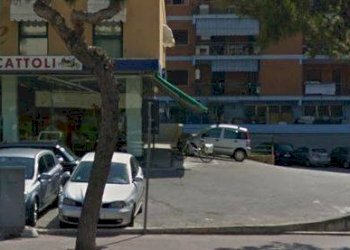 Foto 8 - Commercial Premises Via Dante Alighieri
 
1, Grottammare - photo 8