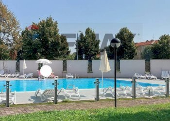 Piscina - Trilocale Via Enrico Fermi
 
11, Parabiago - foto 14