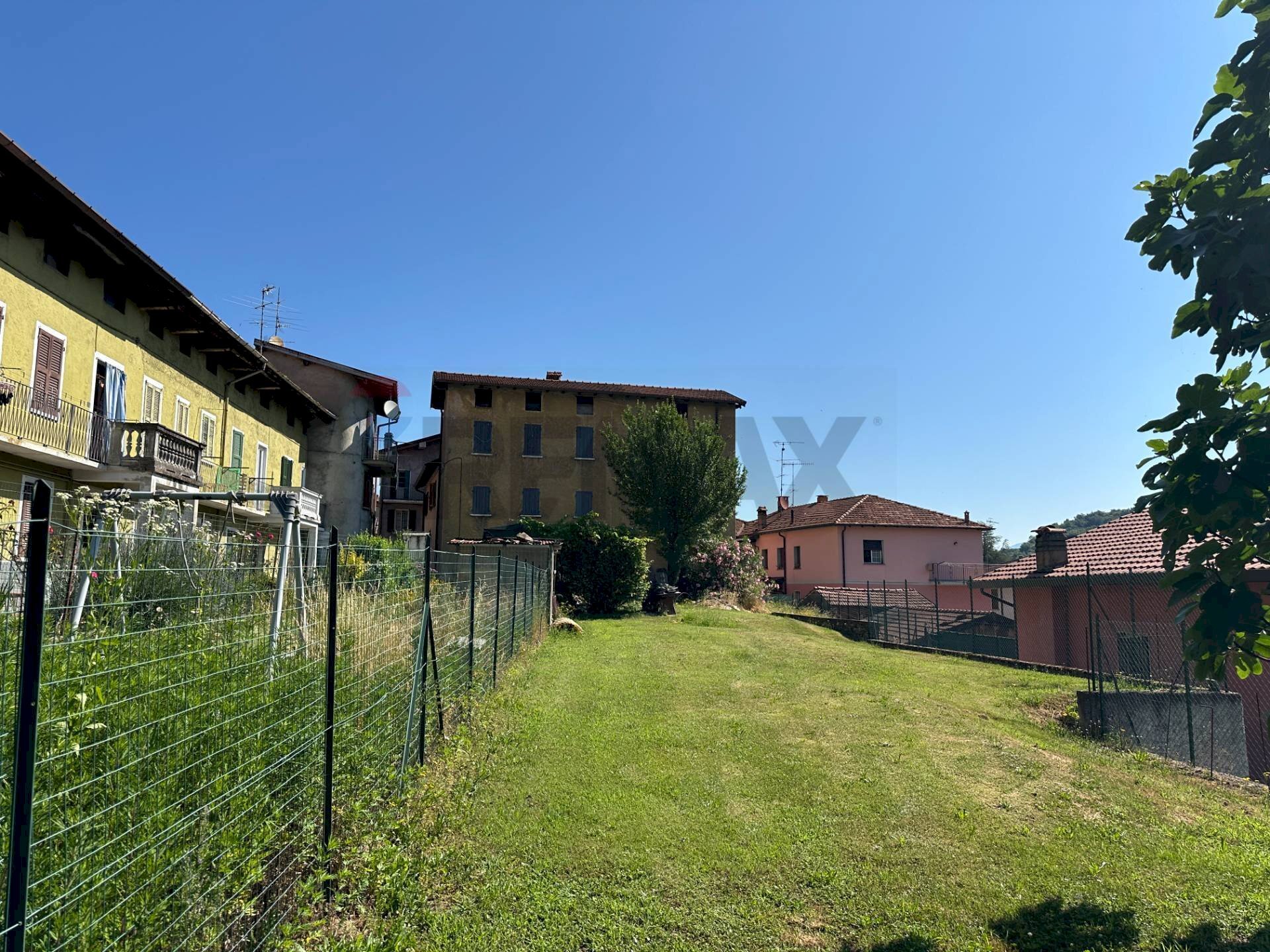 Giardino - Casa indipendente via Sant'Anna
5, Cuasso al Monte - foto 3