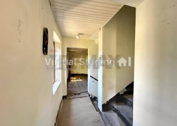 Hall / corridoio - Casa indipendente via Sant'Anna
 
5, Cuasso al Monte - foto 11