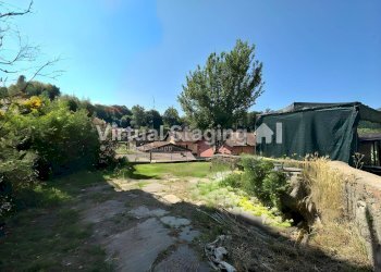 Giardino - Casa indipendente via Sant'Anna
 
5, Cuasso al Monte - foto 14