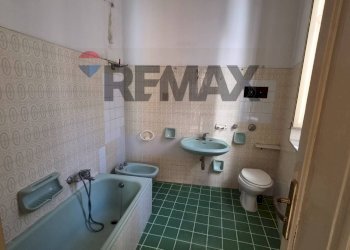 Bagno - Quadrilocale Via Francesco Baracca
 
18, Palermo - foto 3