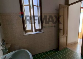 Bagno - Quadrilocale Via Francesco Baracca
 
18, Palermo - foto 23