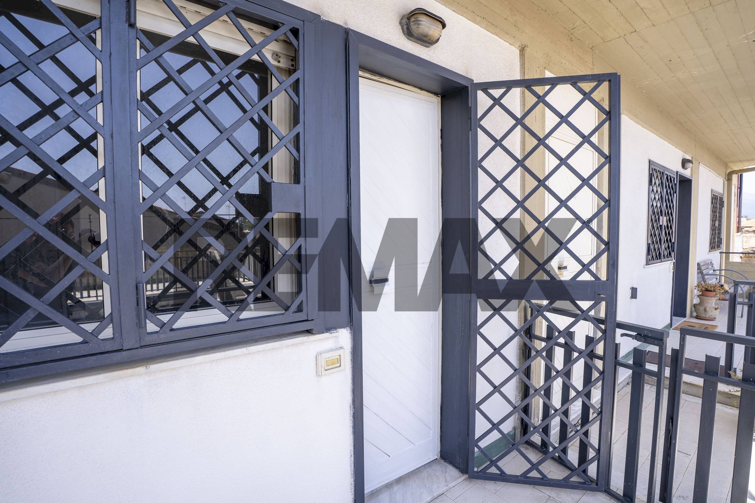 Terrazza - Three-room apartment Via Nuova
 
45, Valverde - photo 1