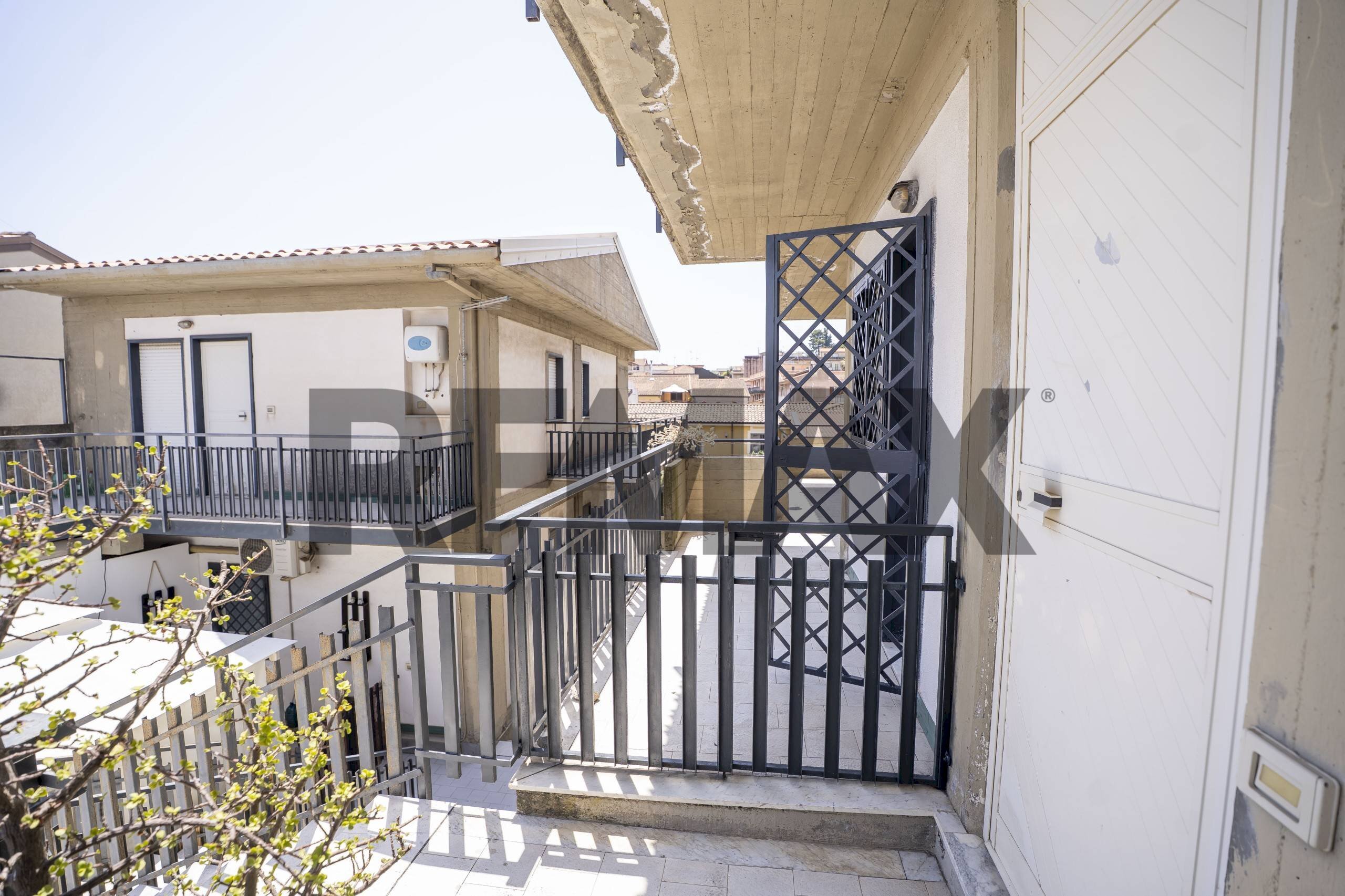 Balcone - Three-room apartment Via Nuova
45, Valverde - photo 2