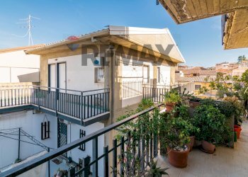Balcone - Three-room apartment Via Nuova
 
45, Valverde - photo 4