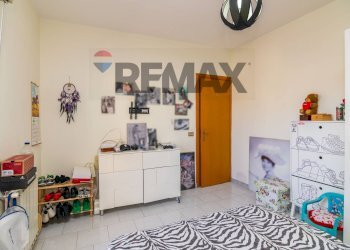 Camera / camera da letto - Three-room apartment Via Nuova
 
45, Valverde - photo 7
