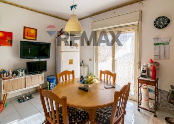 Sala da pranzo - Three-room apartment Via Nuova
 
45, Valverde - photo 17