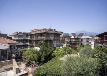 Edificio all\'aperto - Trilocale Via Nuova
 
45, Valverde - foto 12