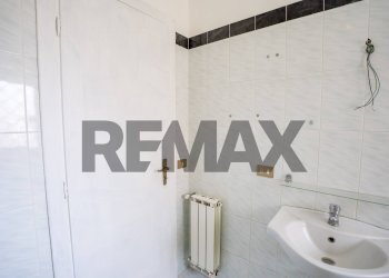 Bagno - Trilocale Via Nuova
 
45, Valverde - foto 21