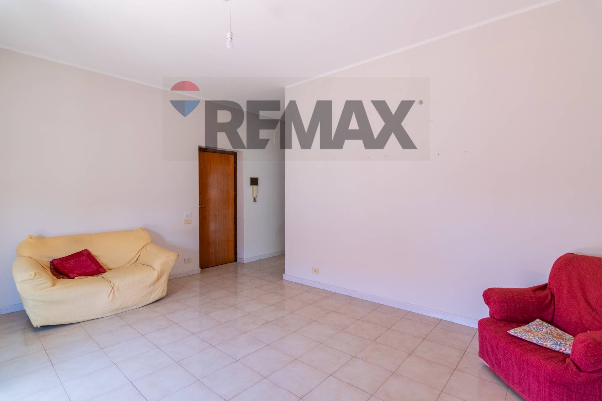 Soggiorno - Three-room apartment Via Del Mandorlo
76, Misterbianco - photo 3