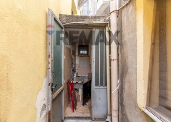 Hall / corridoio - Apartment Via Sant'angelo Custode
 
4, Catania - photo 20