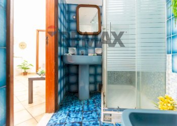 Bagno - Apartment Via Sant'angelo Custode
 
4, Catania - photo 24