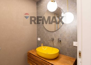 Bagno - Two-room apartment Via Giacomo Puccini
 
20, Catania - photo 9