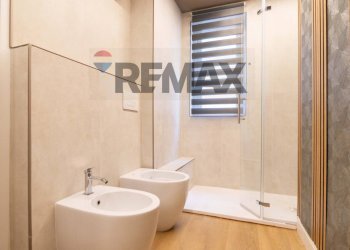 Bagno - Two-room apartment Via Giacomo Puccini
 
20, Catania - photo 10