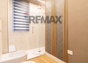 Bagno - Two-room apartment Via Giacomo Puccini
 
20, Catania - photo 12