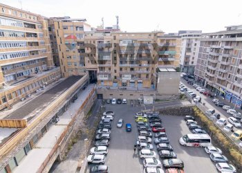 Edificio all\'aperto - Two-room apartment Via Giacomo Puccini
 
20, Catania - photo 17