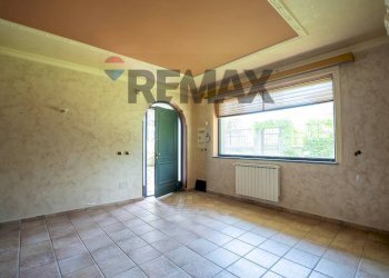 Stanza vuota - Villa Via Concetto Marchesi
 
12, Pedara - photo 7
